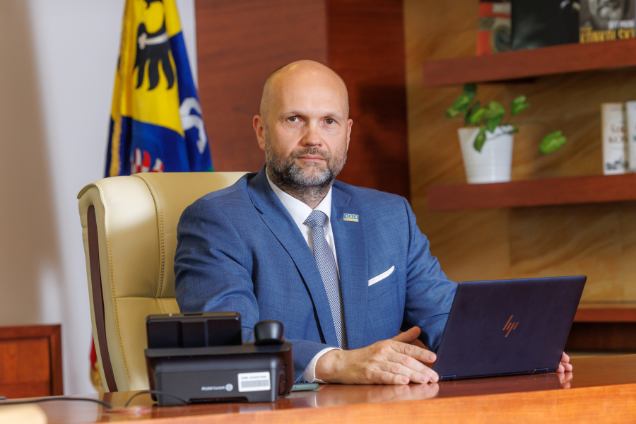 Hejtman kraje ke střelbě na úřadě v Chřibské