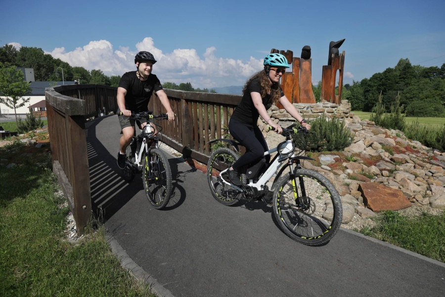 Síť cyklostezek v kraji je rok od roku hustější, bezpečnější i komfortnější