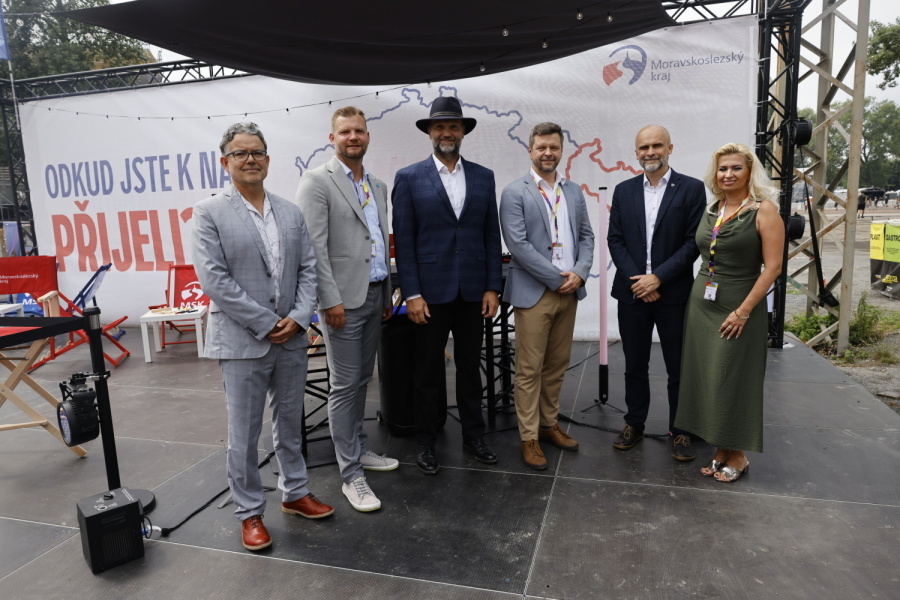 Vysokoškoláci pomohou s rozvojem regionu. Kraj jim nabízí odbornou praxi na krajském úřadě