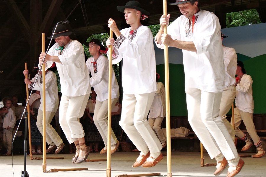 Moravskoslezský kraj rozdělí 2 miliony na folklor. Tradiční kultura se propojí s novými nápady